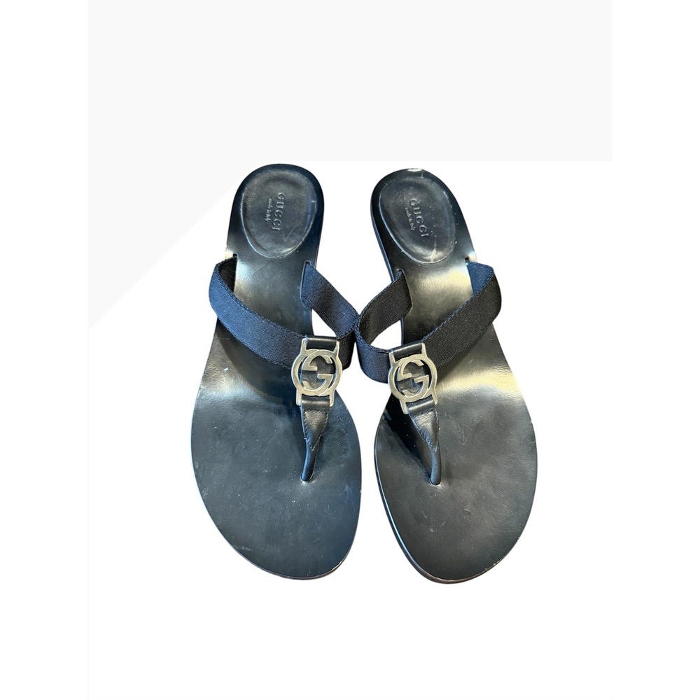 Gucci kitten heel thong sandals featuring a signature double g logo silver 9B - Picture 2 of 5